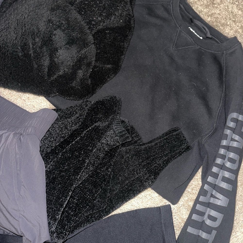 Women’s black clothing bundle